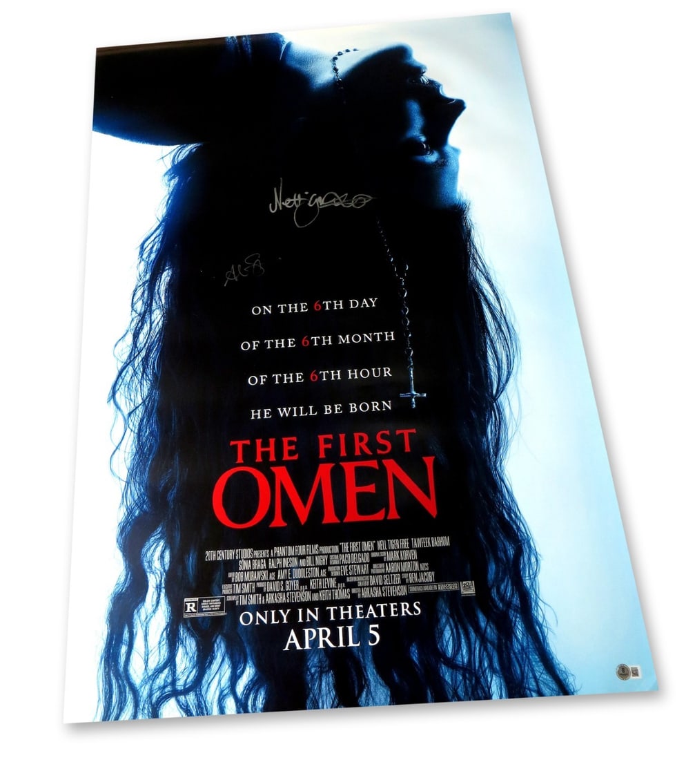 Nell Tiger Free Arkasha Stevenson Autographed Poster 27X40 Beckett Certified: Nell Tiger Free Arkasha Stevenson Autographed Poster 27X40 Beckett Certified This original 27" x 40" poster features the autographs of Nell Tiger Free and Arkasha Stevenson, making it a unique collect