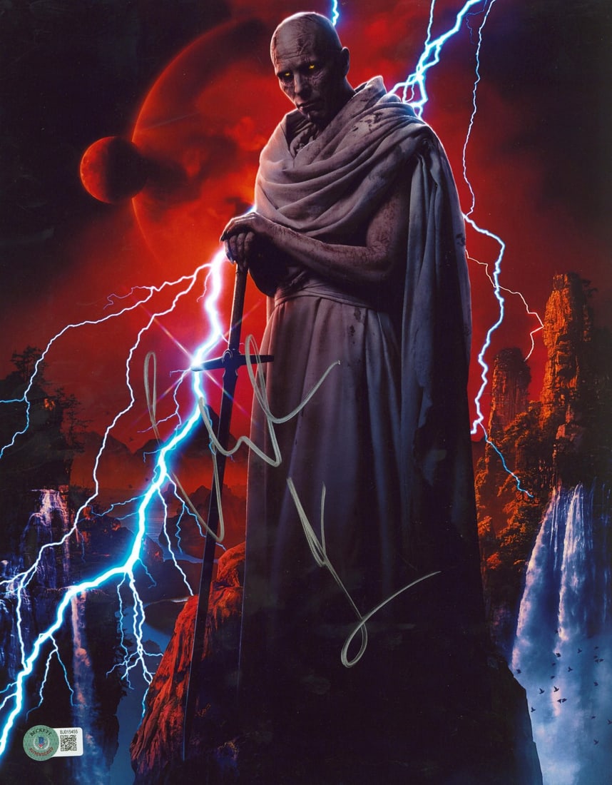 Christian Bale Signed 11x14 Photo Thor Love and Thunder BAS Authenticated: Christian Bale Signed 11x14 Photo Thor Love and Thunder BAS Authenticated This authentic 11x14 photograph features the signature of Christian Bale from the movie Thor: Love and Thunder. The item is ce