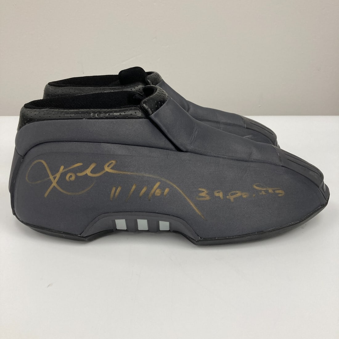 Kobe Bryant Game-Used Adidas Kobe II Sneakers Signed with LOA: Kobe Bryant Game-Used Adidas Kobe II Sneakers Signed with LOA This pair of Adidas Kobe II sneakers, worn by NBA legend Kobe Bryant during the 2001-02 season, showcases a striking gray colorway with wh