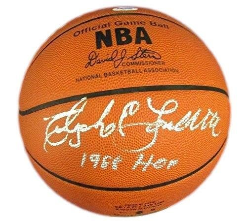 Clyde Lovellette Signed 1988 HOF Game Basketball PSA/DNA: Clyde Lovellette Signed 1988 HOF Game Basketball PSA/DNA This is a signed basketball commemorating the 1988 Hall of Fame Game featuring Clyde Lovellette, a legendary player known for his time with bot