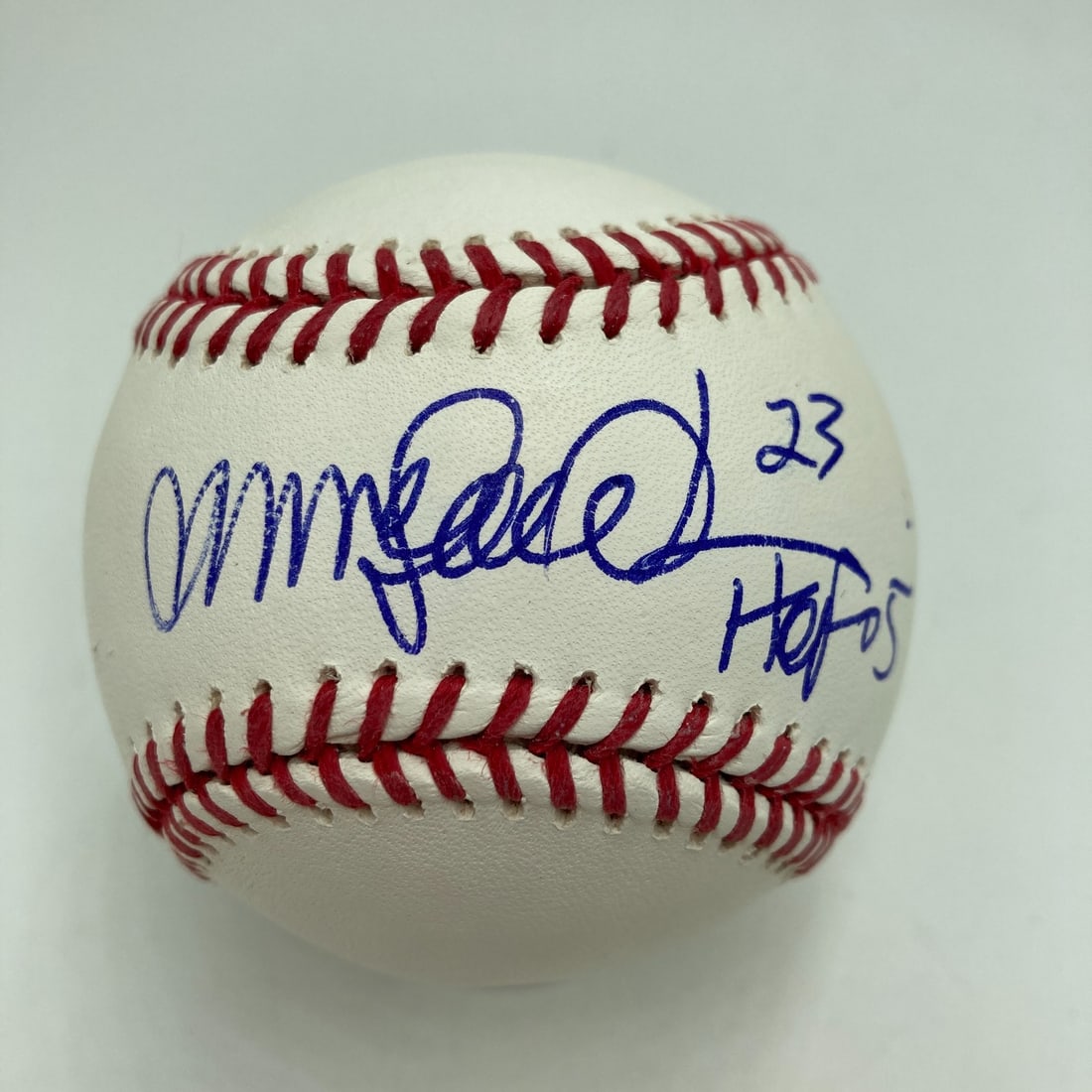 Ryne Sandberg Signed Baseball PSA HOF 2005 #23 Wrigley 100 Years: Ryne Sandberg Signed Baseball PSA HOF 2005 #23 Wrigley 100 Years Celebrate the legacy of baseball with this original signed baseball by Ryne Sandberg, a Hall of Famer inducted in 2005. This commemorat
