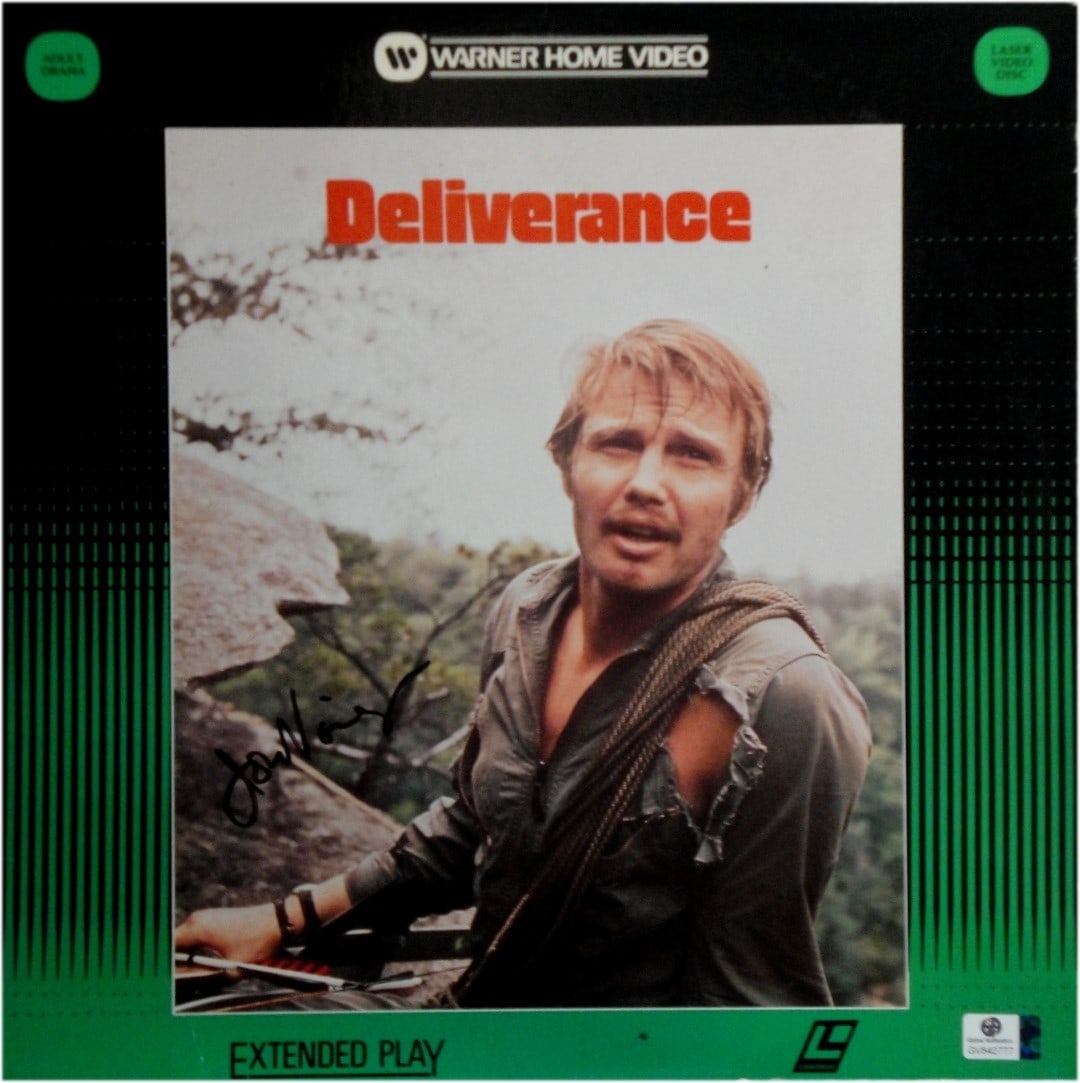 Jon Voight Autographed Laser Disk Cover Deliverance JSA Authenticated (1 of 3)