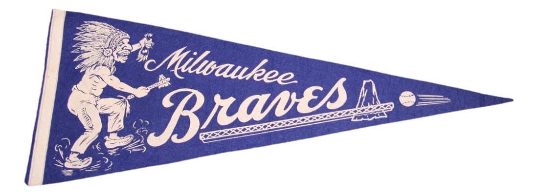 Milwaukee Braves Baseball Pennant from 1950s Measuring 29 Inches: Milwaukee Braves Baseball Pennant from 1950s Measuring 29 Inches This is an original vintage 1950s Milwaukee Braves pennant, measuring 29 inches in length. Officially licensed and featuring baseball l