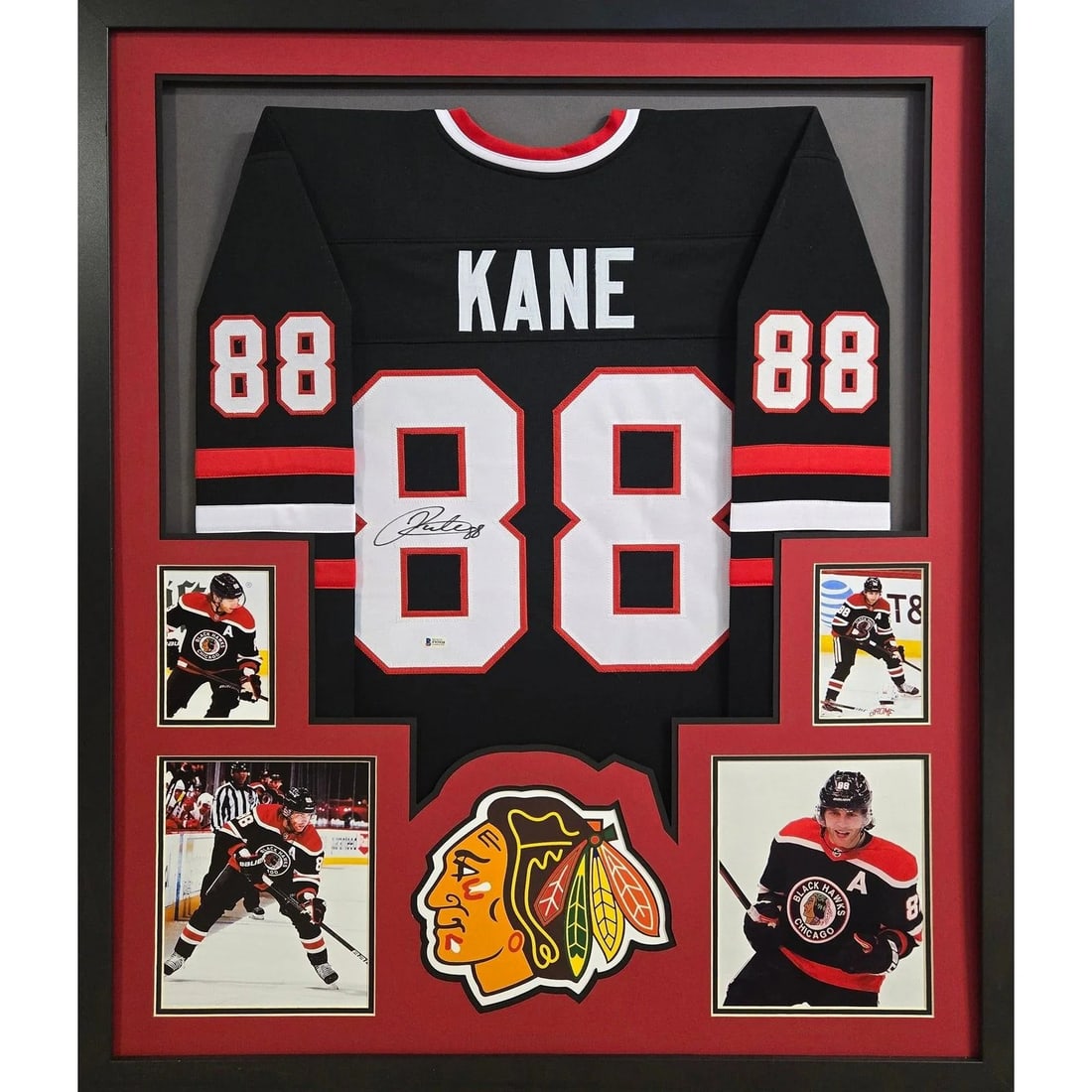 Patrick Kane Autographed Framed Jersey Beckett Authenticated Blackhawks (1 of 2)