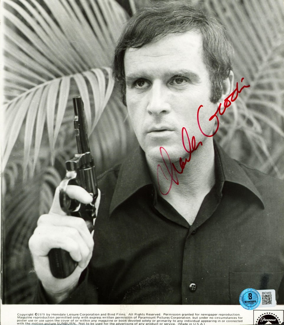 Charles Grodin Signed 8x9 Sunburn Photo with BAS Authentication: Charles Grodin Signed 8x9 Sunburn Photo with BAS Authentication This authentic 8x9 photograph features the signature of Charles Grodin, known for his role in the film 'Sunburn.' The photograph is veri