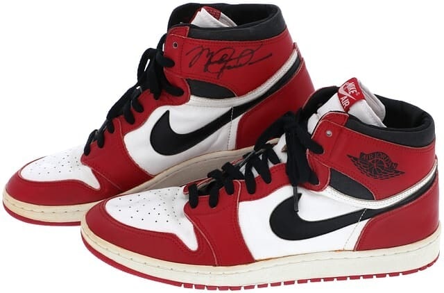 Michael Jordan 1985 Game Used Air Jordan 1 Signed Sneakers MEARS JSA COA: Michael Jordan 1985 Game Used Air Jordan 1 Signed Sneakers MEARS JSA COA Step onto the court in history with these Michael Jordan 1985 Air Jordan 1 sneakers, game-used and signed by the basketball leg