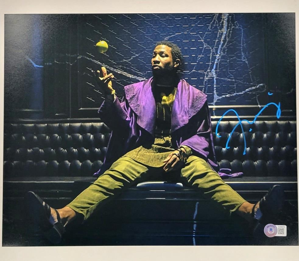 Jonathan Majors He Who Remains Signed Photo 11x14 from Loki BAS Certified: Jonathan Majors He Who Remains Signed Photo 11x14 from Loki BAS Certified This is an original 11x14 photo featuring Jonathan Majors as He Who Remains from the show Loki. The photo is autographed by Jo