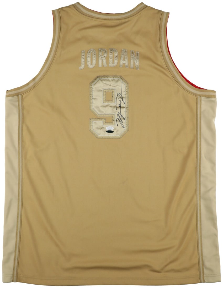 Michael Jordan Signed 1992 USA Dream Team Nike Jersey JSA & UDA Limited Edition (1 of 6)