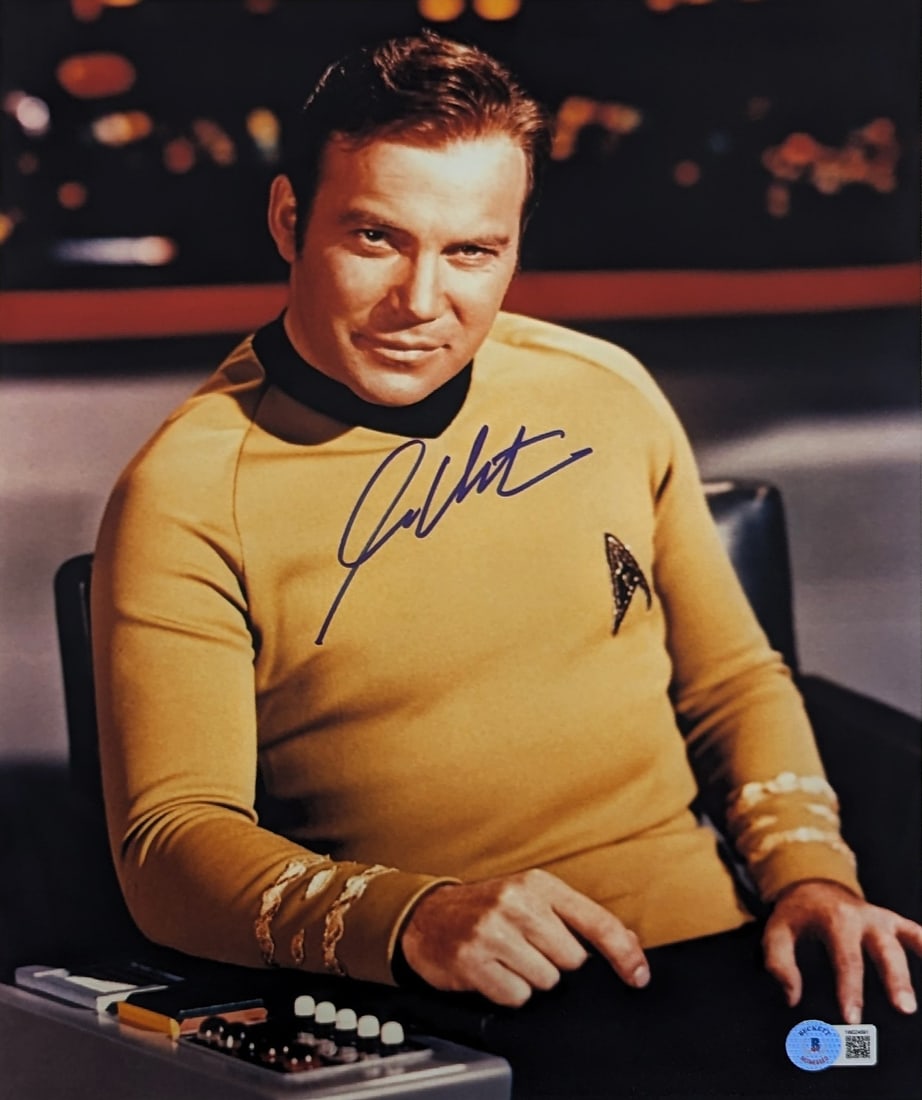 William Shatner Star Trek Signed 11x14 Photo BAS Authenticated: William Shatner Star Trek Signed 11x14 Photo BAS Authenticated This stunning 11x14 vertical photograph features the legendary William Shatner, known for his iconic role in Star Trek. The photo has bee