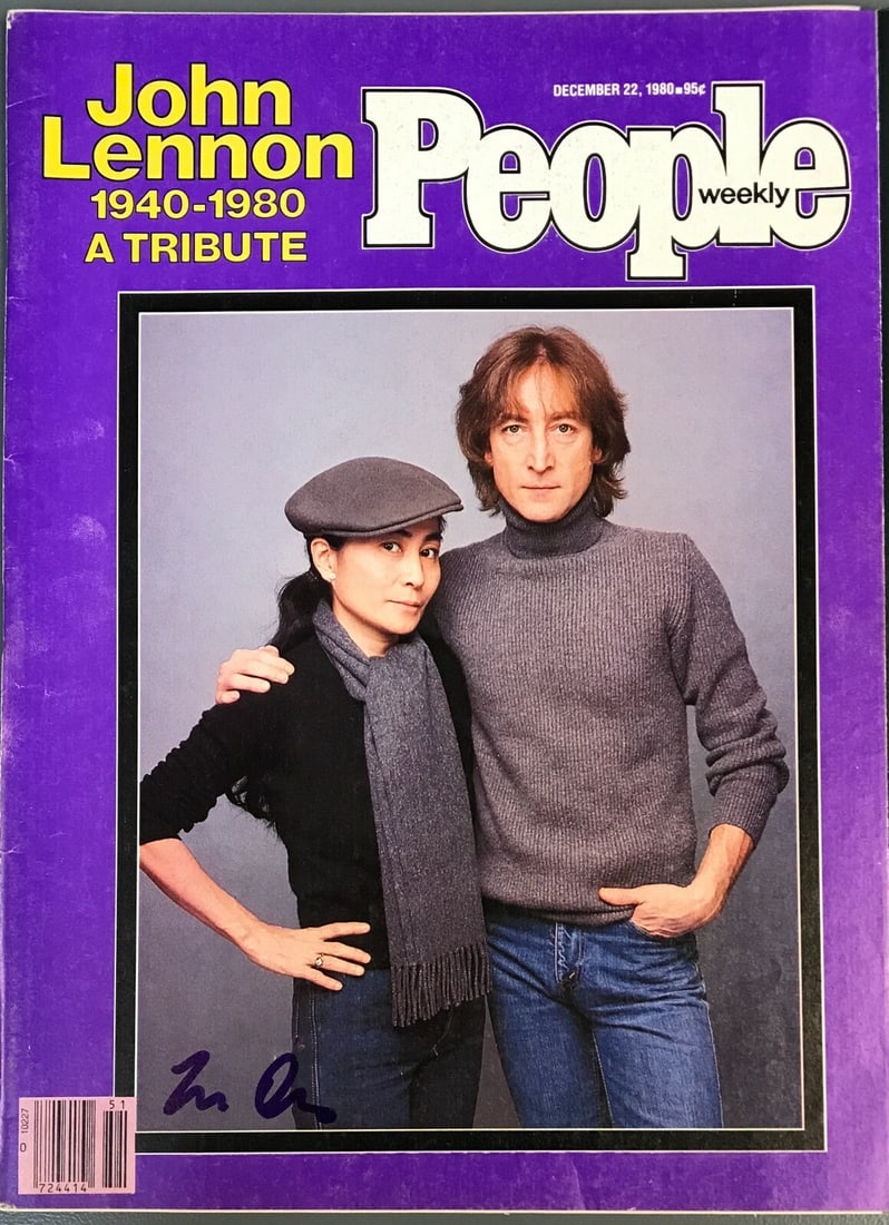Yoko Ono Signed 1980 John Lennon Tribute People Magazine JSA Authenticated: Yoko Ono Signed 1980 John Lennon Tribute People Magazine JSA Authenticated This is a rare and original December 22, 1980 issue of People magazine, featuring a heartfelt tribute to John Lennon just two