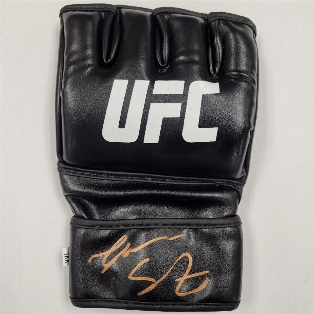 Tatiana Suarez Signed UFC Glove with Beckett Authentication (1 of 3)