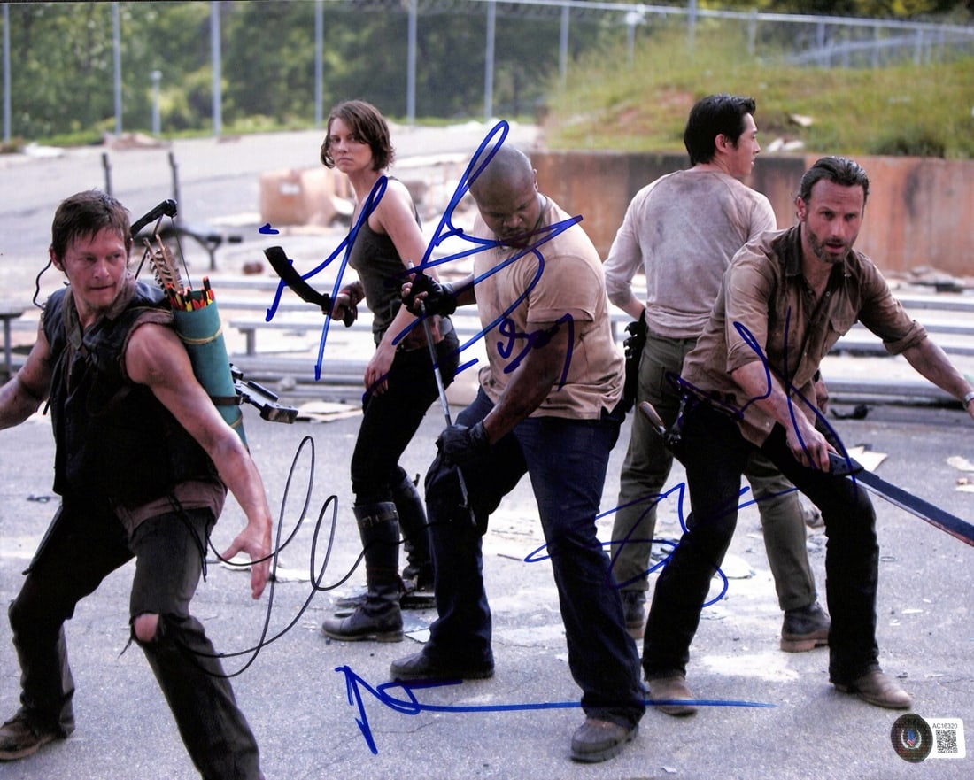 11x14 Photo Signed by Five Walking Dead Cast Members Beckett Authenticated: 11x14 Photo Signed by Five Walking Dead Cast Members Beckett Authenticated This is an original 11x14 color photograph from the TV series The Walking Dead, autographed by cast members Andrew Lincoln, S