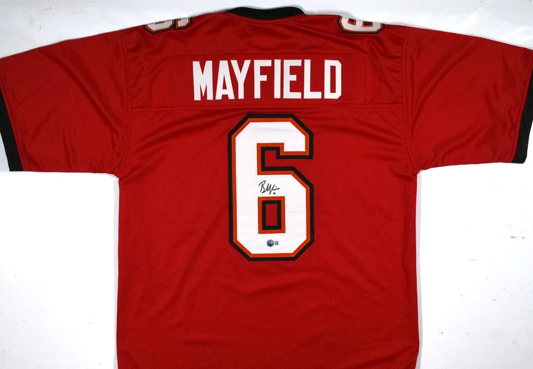 Baker Mayfield Signed Red Pro Style Jersey Tampa Bay Buccaneers Beckett Hologram (1 of 3)