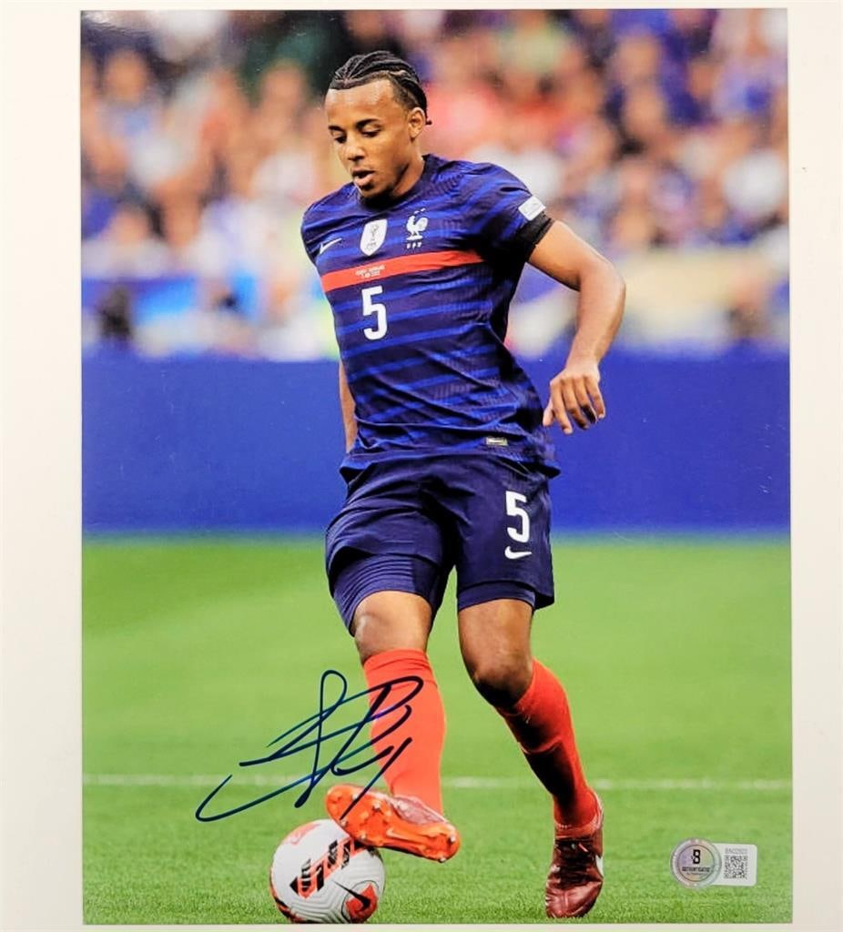 Jules Kounde Signed France 8.5x11 Soccer Photo Beckett BAS: Jules Kounde Signed France 8.5x11 Soccer Photo Beckett BAS This is an original 8.5x11 photo signed by French soccer player Jules Kounde. The autograph is authenticated by Beckett Authentication Servic