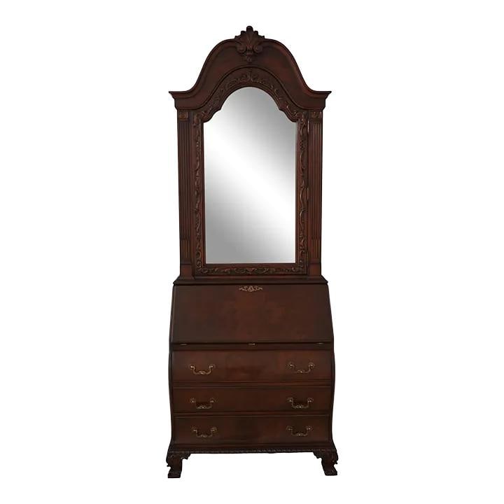 Karges Louis XV Walnut Secretary Desk with Brass Hardware: Karges Louis XV Walnut Secretary Desk with Brass Hardware This exquisite Karges French Louis XV Style Walnut Secretary Desk showcases a stunning design and exceptional craftsmanship. With an age of ap