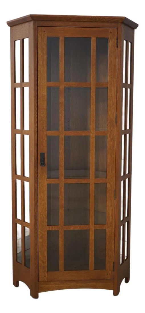 Stickley Mission Oak Large Corner Cabinet with Lighted Interior (1 of 10)