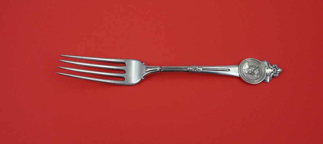 Gorham Medallion Sterling Silver Dinner Fork 7.5" 4-Tine Monogram: Gorham Medallion Sterling Silver Dinner Fork 7.5" 4-Tine Monogram This exquisite dinner fork features the elegant Medallion pattern by Gorham, crafted from high-quality sterling silver. Measuring 7