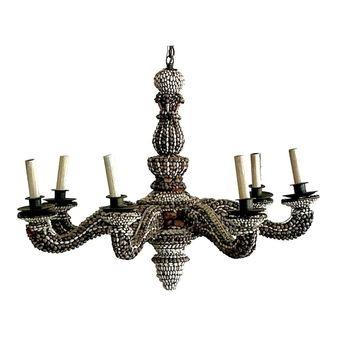 Vintage Shell-Encrusted Chandelier Coastal Boho Design 26.75" Diameter: Vintage Shell-Encrusted Chandelier Coastal Boho Design 26.75" Diameter Elevate your space with this exquisite vintage shell-encrusted chandelier, a stunning embodiment of coastal elegance. Crafted wit