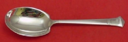 Tiffany & Co Windham Sterling Silver Berry Spoon 9 1/4 Vintage: Tiffany & Co Windham Sterling Silver Berry Spoon 9 1/4 Vintage This exquisite vintage serving berry spoon is crafted from sterling silver and features the elegant Windham pattern by Tiffany & Co. Meas
