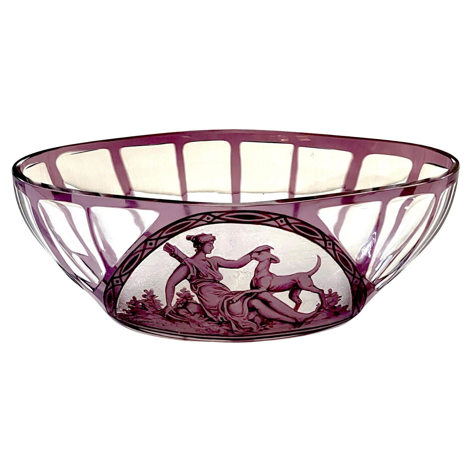 Val Saint Lambert Amethyst Cut 'Diana the Huntress' Art Deco Bowl: Val Saint Lambert Amethyst Cut 'Diana the Huntress' Art Deco Bowl This exquisite bowl, attributed to Val Saint Lambert, embodies the elegance of Art Deco design. Crafted in the 1920s in Belgium, this