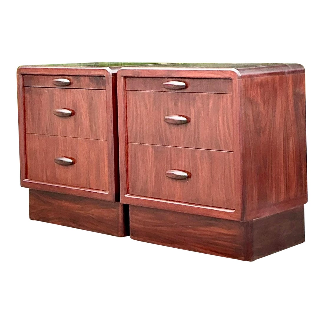Pair of Mid-Century Modern Drylund Rosewood Nightstands: Pair of Mid-Century Modern Drylund Rosewood Nightstands Elevate your bedroom aesthetic with this exquisite pair of Mid-Century Modern Drylund rosewood nightstands. Crafted from premium rosewood, these