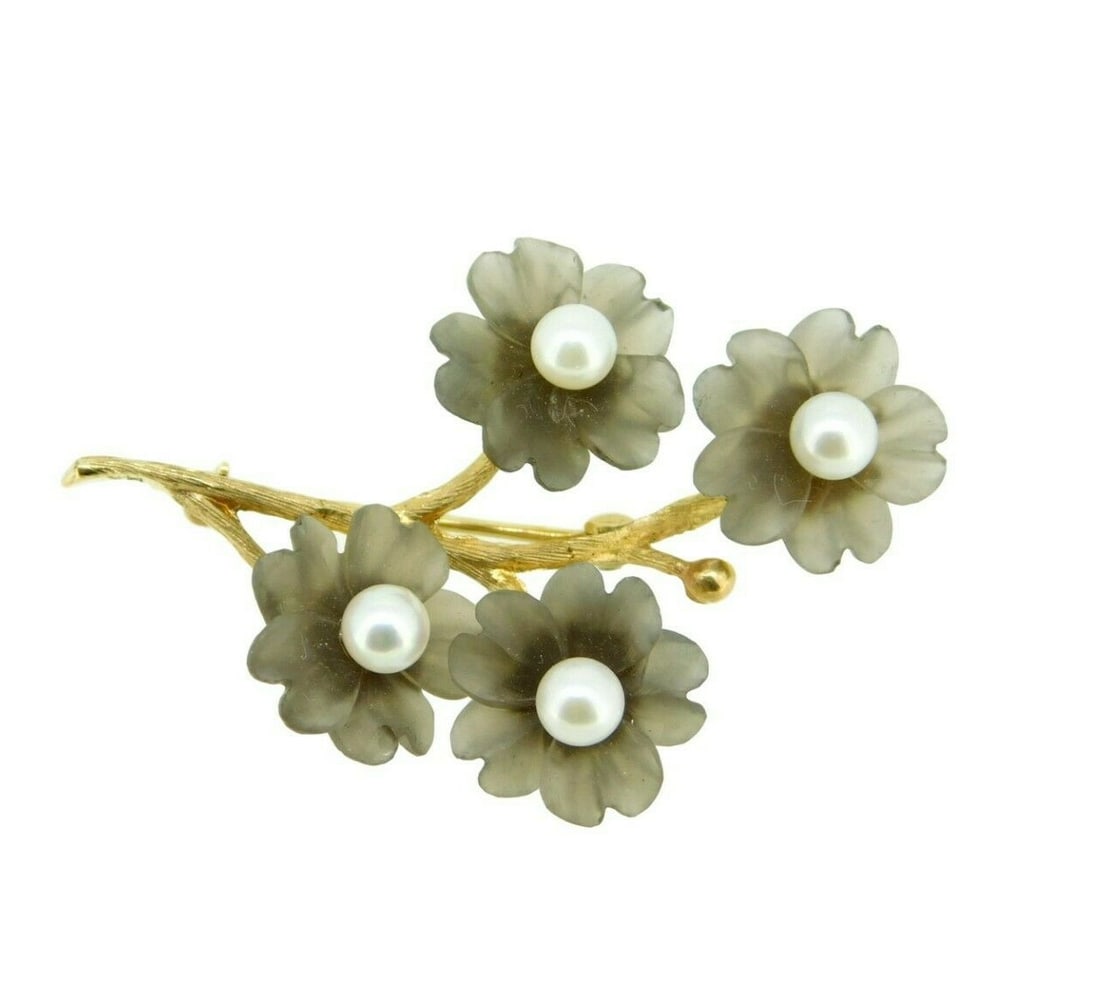 Vintage 14k Yellow Gold Smoky Quartz Flower Pin with Pearls: Vintage 14k Yellow Gold Smoky Quartz Flower Pin with Pearls This exquisite 14k yellow gold pin showcases beautifully carved smoky quartz flowers, each adorned with lustrous cultured pearl centers. The