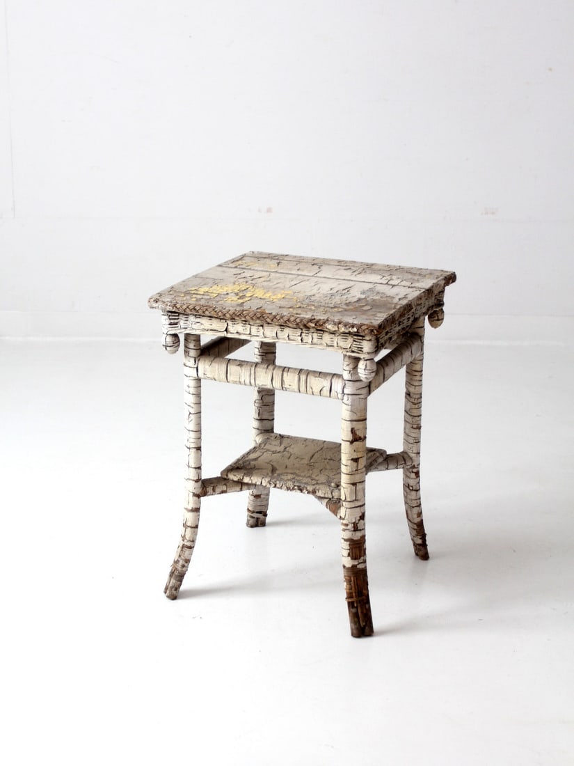 Charming Antique Rustic White End Table with Wicker Apron (1 of 12)