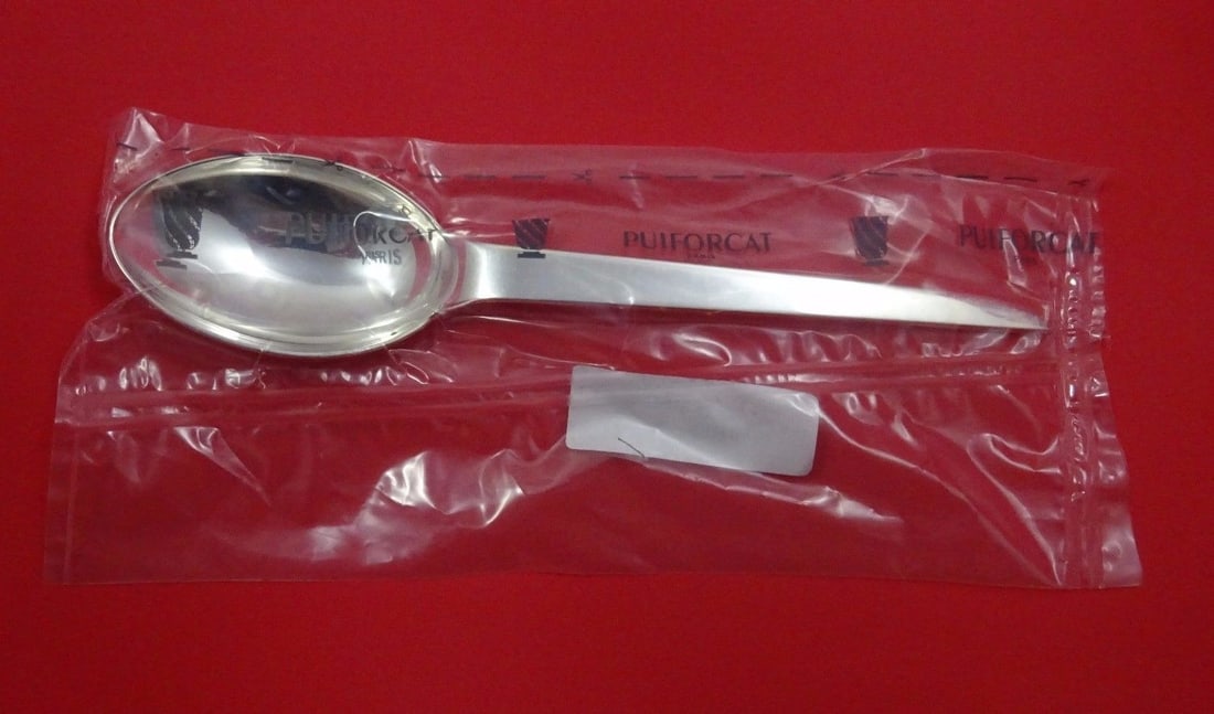 Virgule by Puiforcat Sterling Silver Serving Spoon 10 1/4 Inches New: Virgule by Puiforcat Sterling Silver Serving Spoon 10 1/4 Inches New Experience elegance with this Virgule by Puiforcat Sterling Silver Salad Serving Spoon, measuring 10 1/4 inches. Crafted by renowne