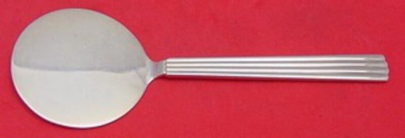 Georg Jensen Bernadotte Sterling Silver Cucumber Server 6 1/8": Georg Jensen Bernadotte Sterling Silver Cucumber Server 6 1/8" This elegant cucumber server from the renowned Bernadotte pattern by Georg Jensen is crafted from high-quality sterling silver. Measuring