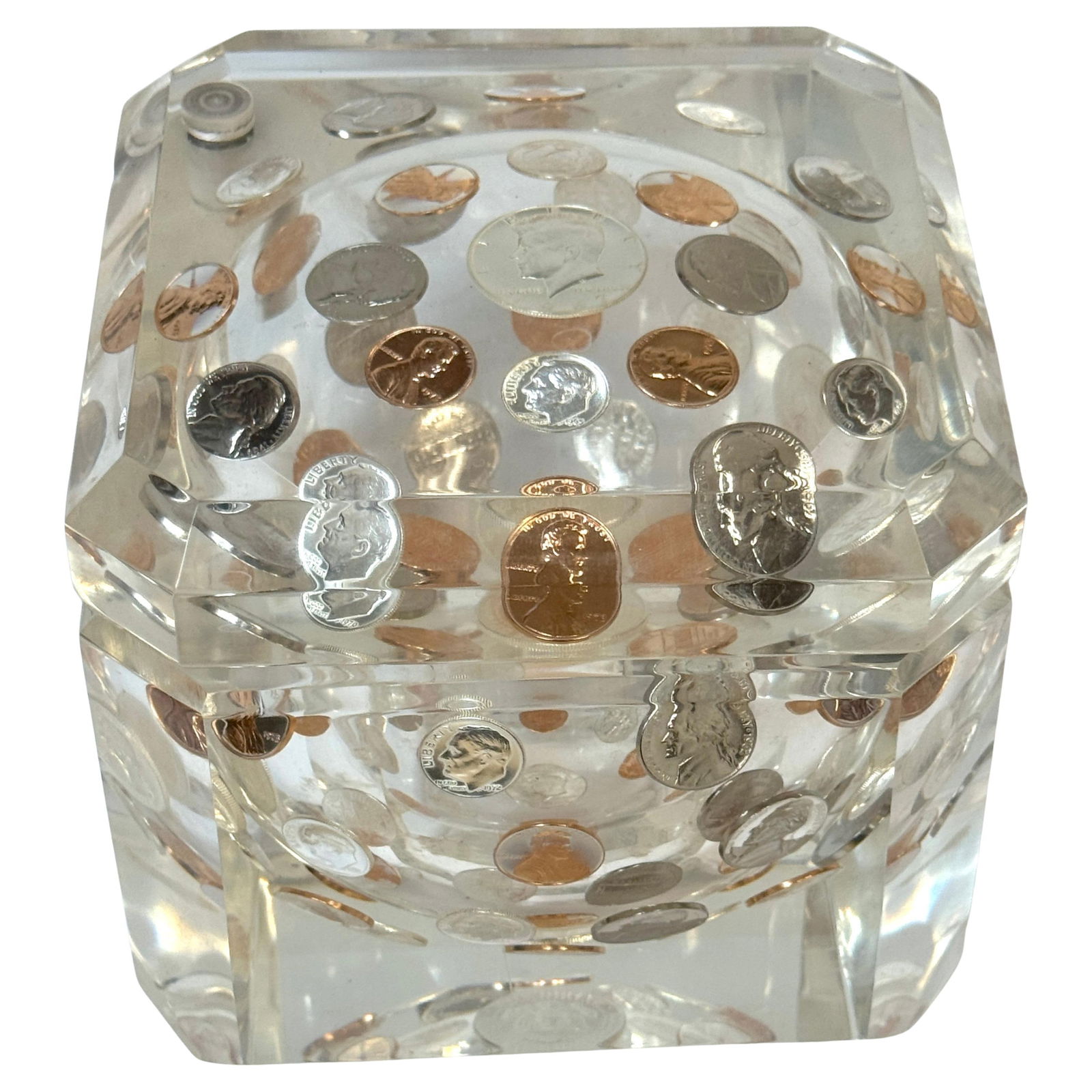 1970s Lucite Ice Bucket Featuring Embedded Uncirculated US Coins Cube Design: 1970s Lucite Ice Bucket Featuring Embedded Uncirculated US Coins Cube Design This mid-century modern Lucite ice bucket, attributed to California Design Group, features embedded uncirculated U.S. coins