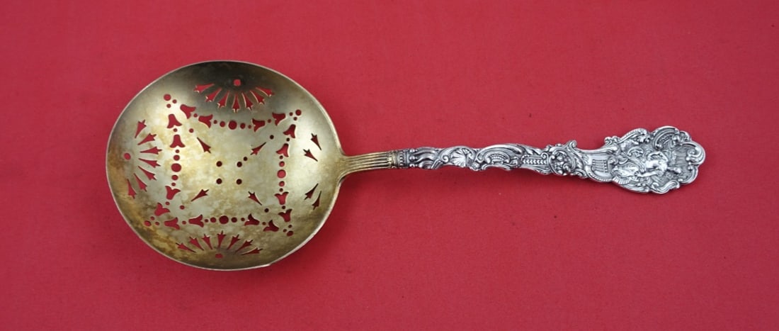 Gorham Versailles Sterling Silver Pea Spoon 8.5 Inch Gold Washed Round Bowl: Gorham Versailles Sterling Silver Pea Spoon 8.5 Inch Gold Washed Round Bowl This exquisite serving spoon is part of the renowned Versailles pattern by Gorham, crafted from high-quality sterling silver