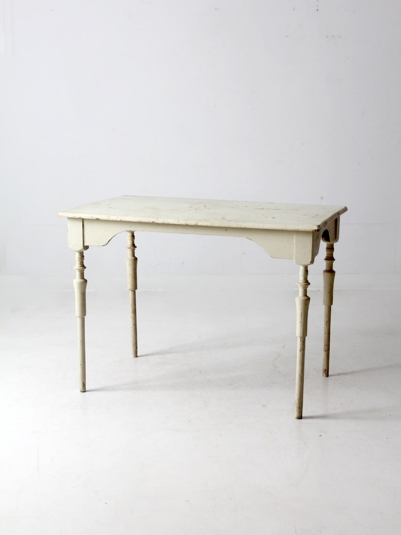 Charming Antique Painted Wood Farmhouse Table with Turned Legs (1 of 16)