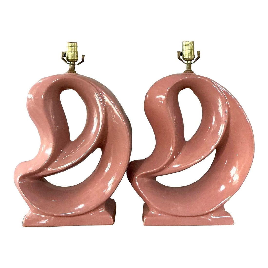 Mid-Century Modern Pink Glazed Ceramic Table Lamps Pair: Mid-Century Modern Pink Glazed Ceramic Table Lamps Pair Enhance your living space with this exquisite pair of Mid-Century Modern abstract table lamps. Crafted from glazed ceramic, these lamps feature