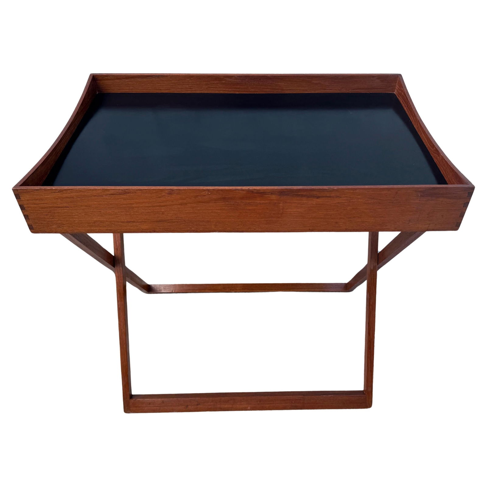 1960s Danish Modern Teak Black Lacquer Reversible Tray Table: 1960s Danish Modern Teak Black Lacquer Reversible Tray Table This Danish Modern Campaign Style reversible tray table, crafted in the 1960s, showcases a stunning combination of teak and black lacquer.