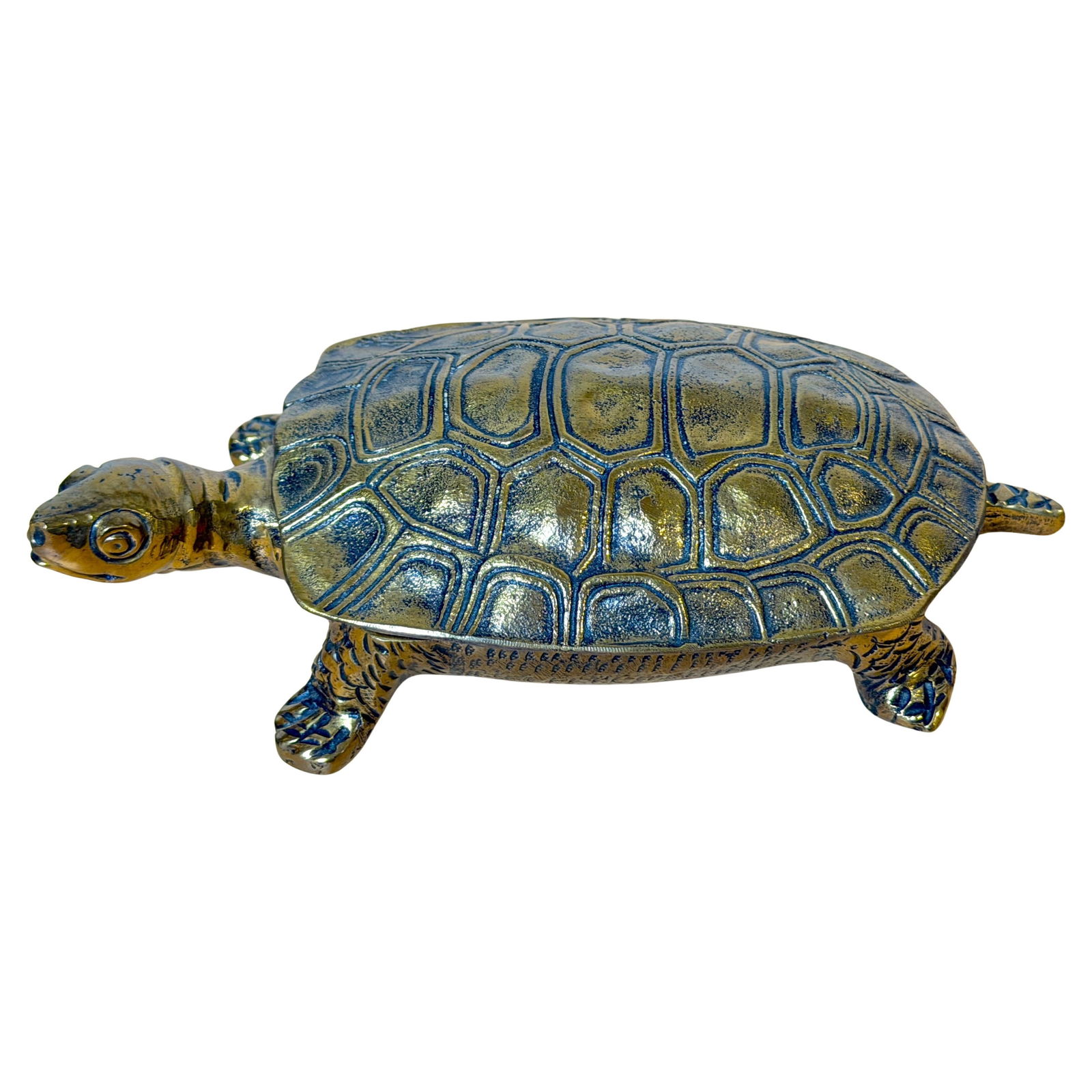 Bronze Turtle Hinged Box With Gilt Patina Italian Mid-Century Modern 1960s: Bronze Turtle Hinged Box With Gilt Patina Italian Mid-Century Modern 1960s This Italian mid-century turtle hinged box from the 1960s is crafted in gilt and patinated bronze, reflecting the era's fasci