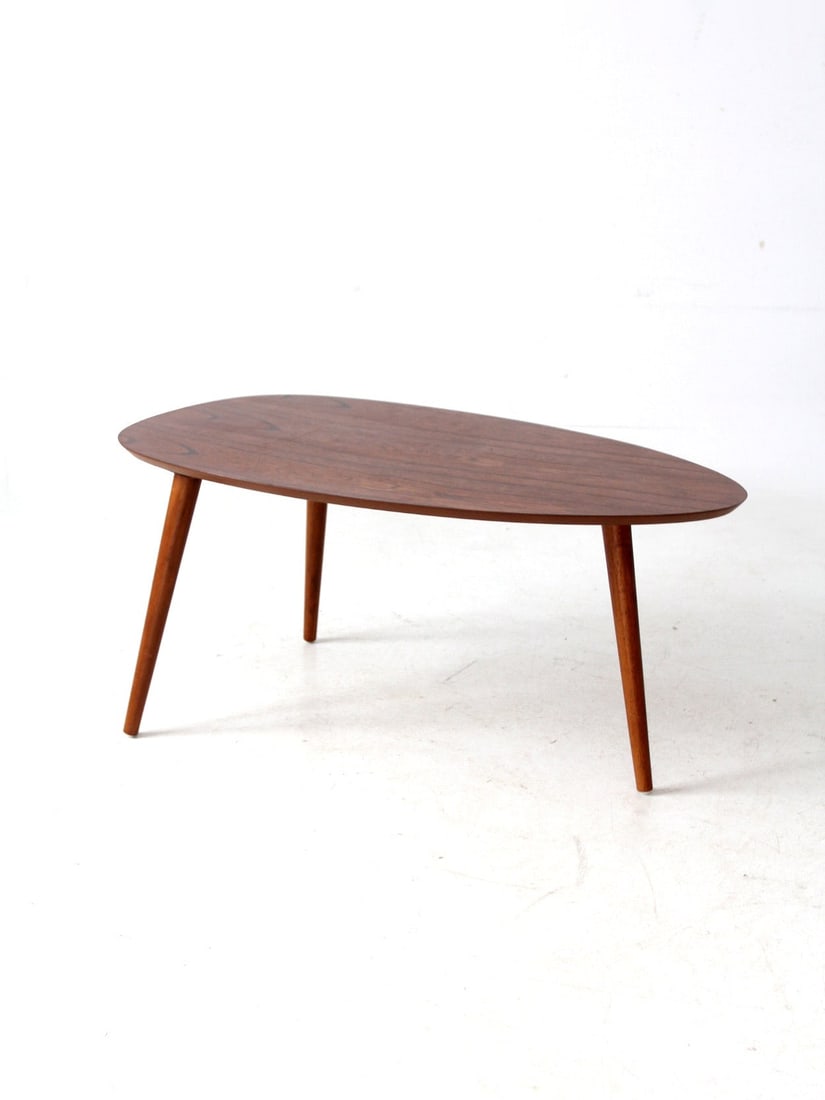 Mid-Century Walnut Teardrop Side Table with Tapered Legs (1 of 15)
