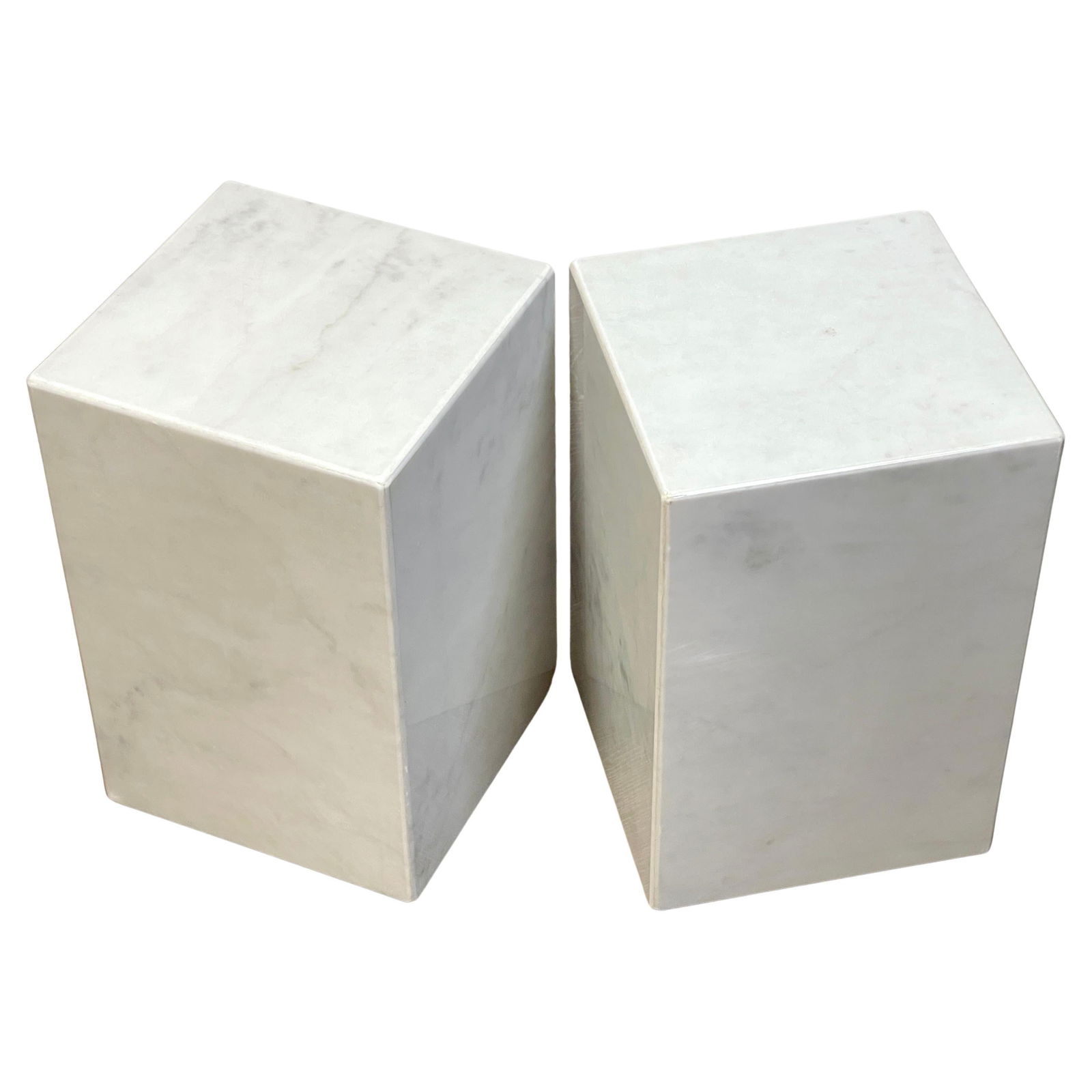 Set of 2 Italian Modern Carrera Marble Side Tables 1980s: Set of 2 Italian Modern Carrera Marble Side Tables 1980s This pair of Italian Modern Carrera Marble Monolith Side Tables, crafted in Italy during the 1980s, exemplifies the elegance of sleek modern de