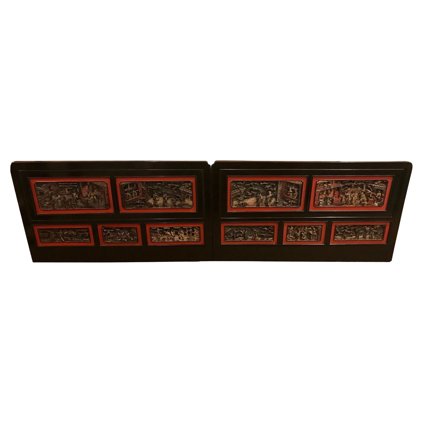 Set of 2 Late 19th Century Chinese Carved Panels Twin Headboards: Set of 2 Late 19th Century Chinese Carved Panels Twin Headboards This stunning pair of late 19th century Chinese carved panels, originally used as twin headboards, showcases exquisite craftsmanship. E