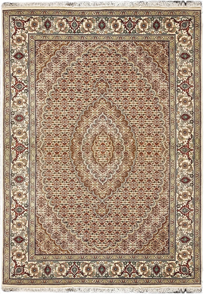 5' x 7' Handmade Wool Silk Mahi Tabriz Area Rug: 5' x 7' Handmade Wool Silk Mahi Tabriz Area Rug Free continental US Shipping Transform your living space with this exquisite 5' x 7' Fine Quality Handmade Rug crafted from luxurious wool and silk. Fea