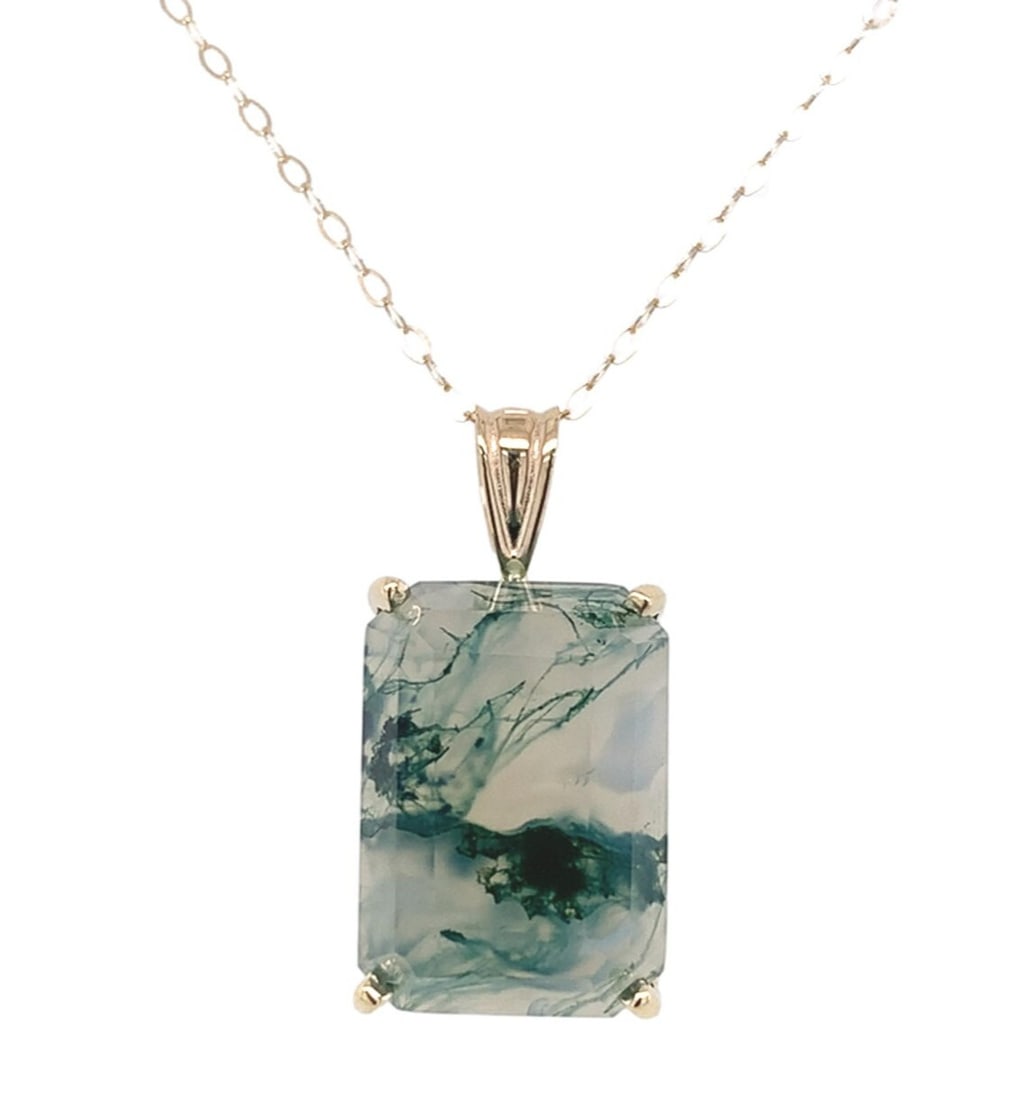 Genuine 14k Yellow Gold 7.26ct Moss Agate Pendant with 18" Chain: Genuine 14k Yellow Gold 7.26ct Moss Agate Pendant with 18" Chain This stunning pendant features a 14k yellow gold setting that beautifully showcases a genuine natural moss agate. The emerald cut facet