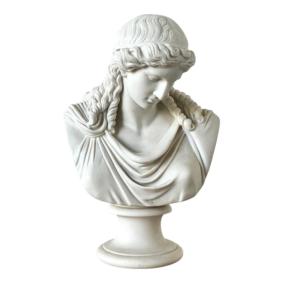 Neoclassical Style Ceramic Sculpture of Classical Peace Goddess: Neoclassical Style Ceramic Sculpture of Classical Peace Goddess This vintage ceramic bust depicts the Goddess of Peace in a refined Neoclassical style, featuring a graceful downward gaze and intricate
