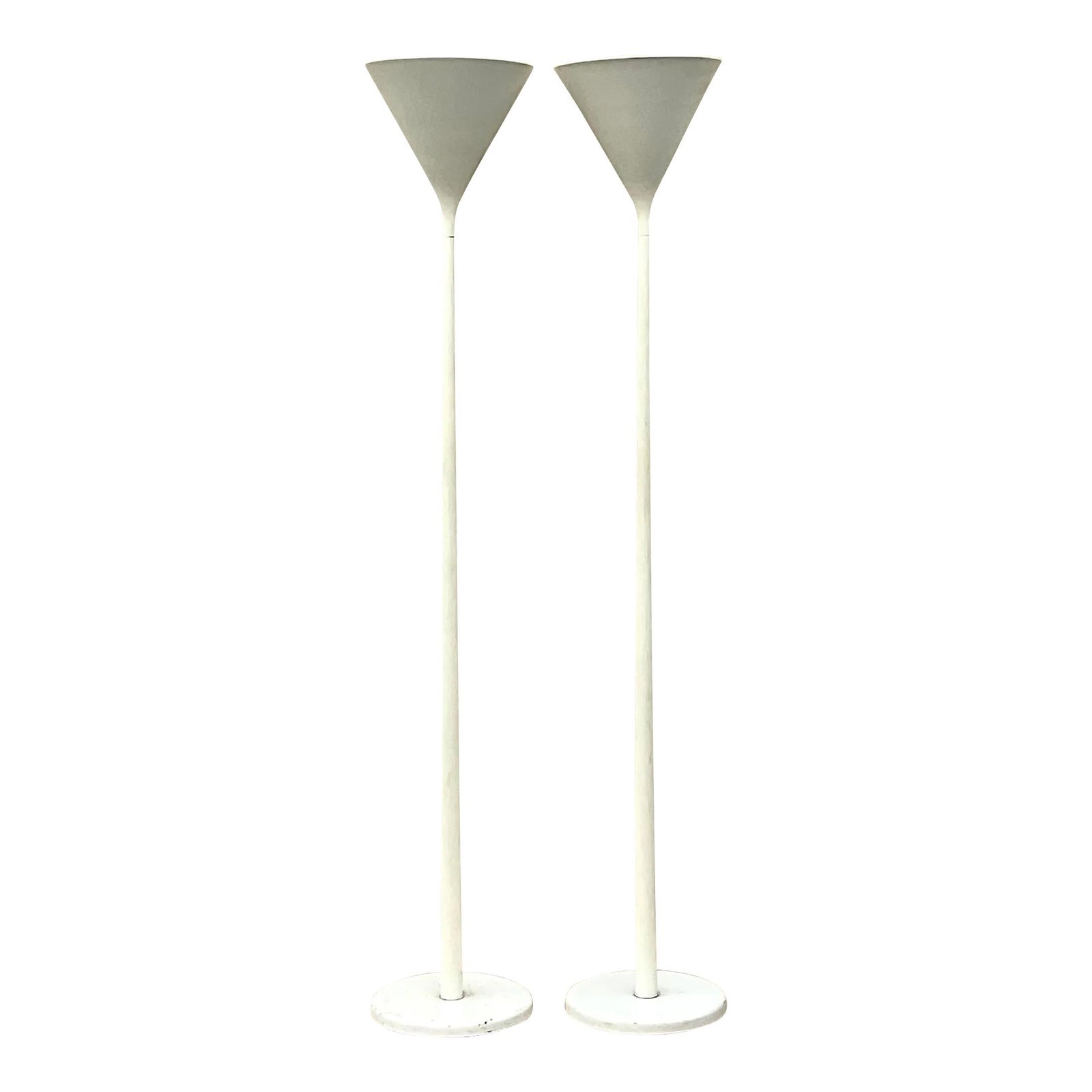 Nessen Signed Vintage Boho Cone Floor Lamps Pair 80s: Nessen Signed Vintage Boho Cone Floor Lamps Pair 80s This exquisite pair of vintage Boho floor lamps showcases a chic 80s classic cone shape, beautifully designed to enhance any modern decor. Crafted