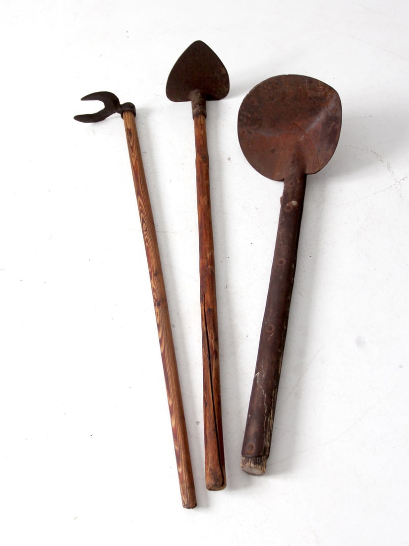 Antique Primitive Gardening Tools Set of 3 with Wooden Handles (1 of 13)