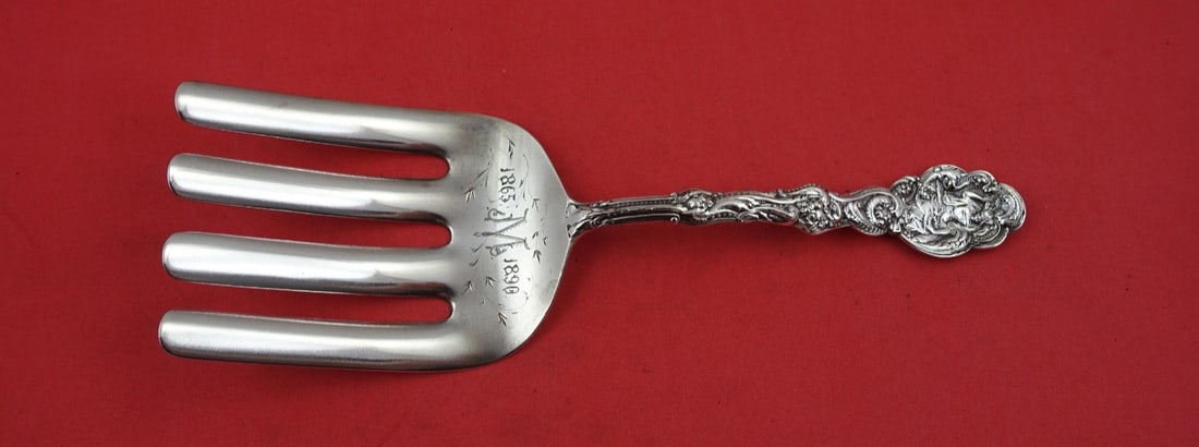 Gorham Versailles Sterling Silver Asparagus Fork 1865-1890 9 Inch: Gorham Versailles Sterling Silver Asparagus Fork 1865-1890 9 Inch This exquisite asparagus fork is crafted in sterling silver by Gorham, featuring the elegant Versailles pattern. Dated between 1865-18