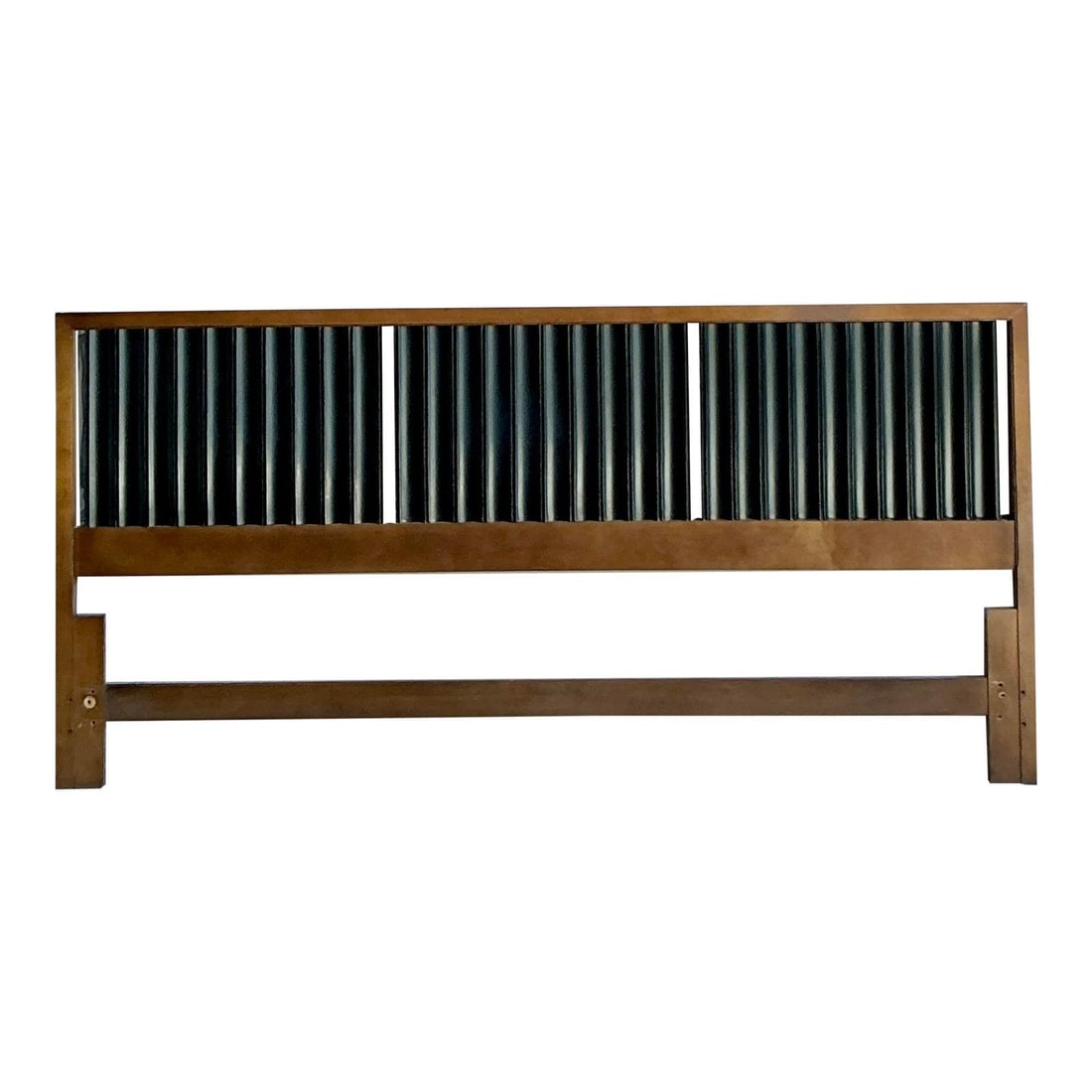 King Size Fluted Ebony Headboard with Walnut Frame Mid-Century Modern Style: King Size Fluted Ebony Headboard with Walnut Frame Mid-Century Modern Style This vintage Mid-Century Modern king-size headboard features a substantial walnut-toned wood frame complemented by two horiz