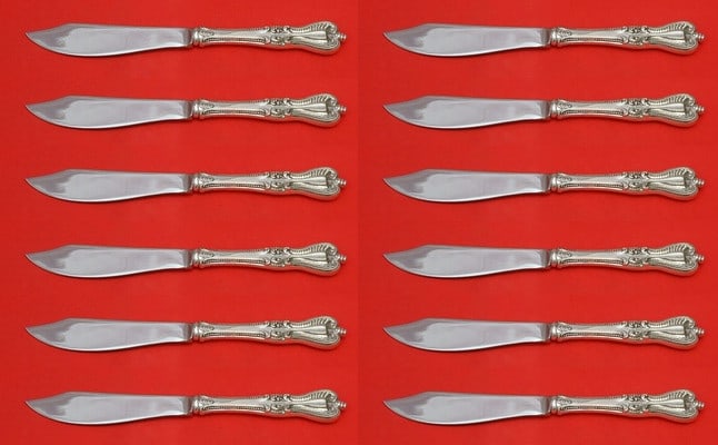 Towle Old Colonial Sterling Silver Fish Knife Set 12 pcs: Towle Old Colonial Sterling Silver Fish Knife Set 12 pcs This exquisite custom set features 12 pieces of the Old Colonial pattern by Towle. Each fish knife is crafted with a sterling silver hollow han