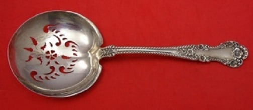 Gorham Cambridge Sterling Silver Pea Spoon 8.5 Inch Serving Utensil: Gorham Cambridge Sterling Silver Pea Spoon 8.5 Inch Serving Utensil This exquisite Cambridge by Gorham Sterling Silver Pea Spoon is a remarkable piece of serving silverware, measuring 8 1/2 inches in