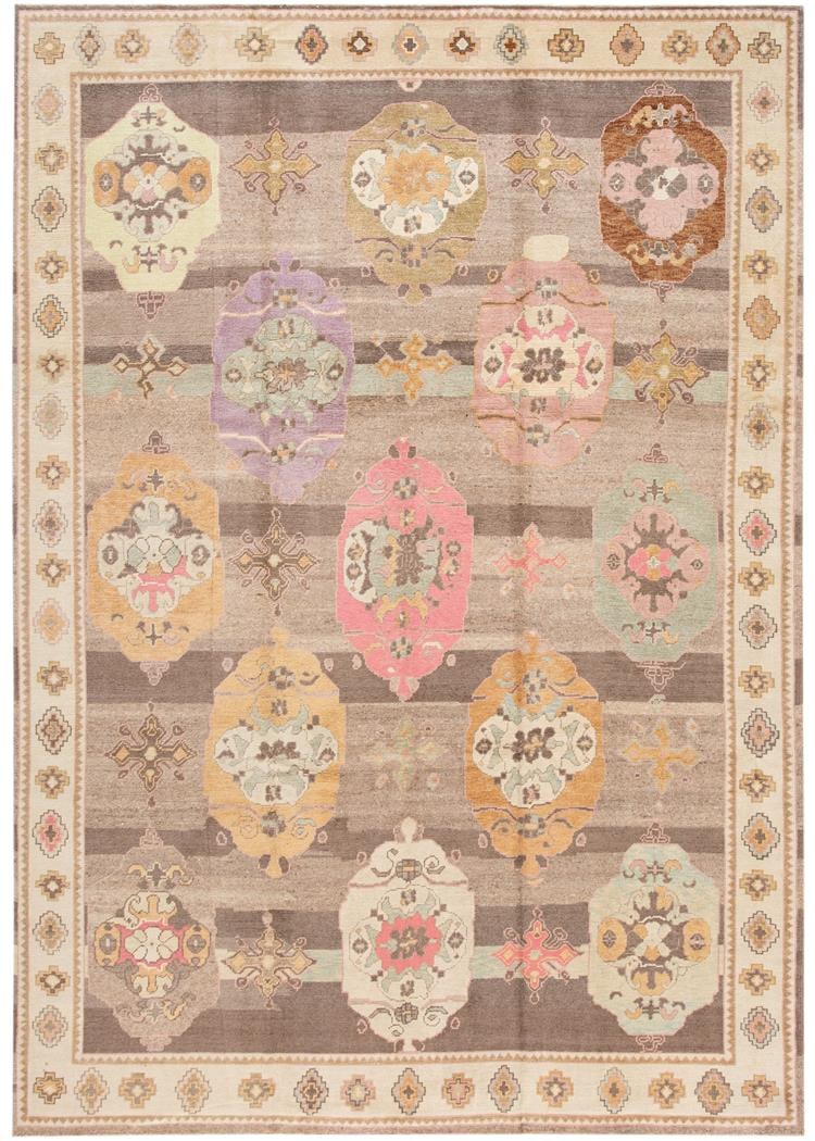 Contemporary Turkish Kars Hand-Knotted Wool Rug 10'3 x 14'8: Contemporary Turkish Kars Hand-Knotted Wool Rug 10'3 x 14'8 This stunning 21st Century Modern Kars Wool Rug features a beautiful contemporary design, hand knotted from high-quality wool. The rug showc