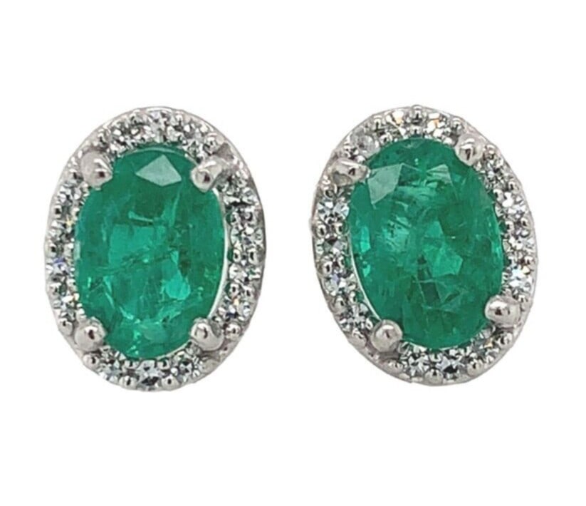Platinum 1.48ct Emerald Diamond Halo Stud Earrings GIA Certified: Platinum 1.48ct Emerald Diamond Halo Stud Earrings GIA Certified Elevate your style with these exquisite stud earrings featuring genuine natural emeralds and sparkling diamond accents. Crafted from pr