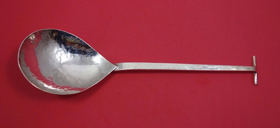 Franklin Porter Sterling Silver 9 Inch Berry Spoon Classic Design: Franklin Porter Sterling Silver 9 Inch Berry Spoon Classic Design This elegant 9" Berry Spoon from Franklin Porter is crafted from high-quality sterling silver. It features a classic design and is per
